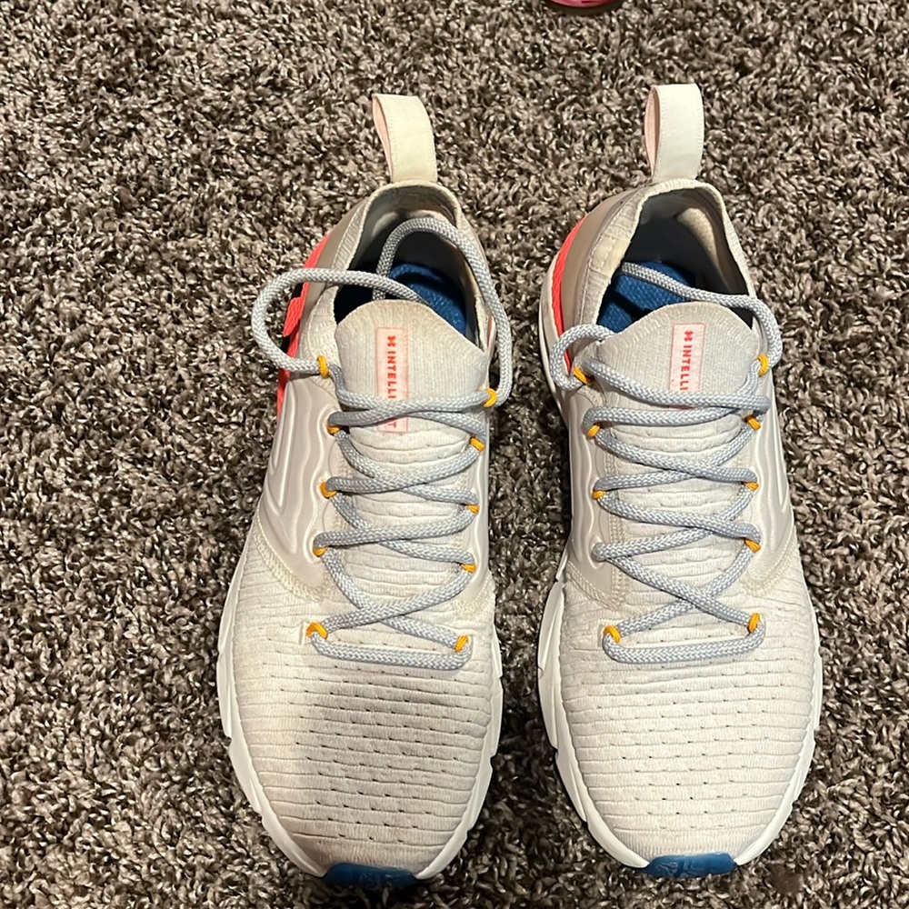 Under Armour running shoes. Speedfoam 2.0